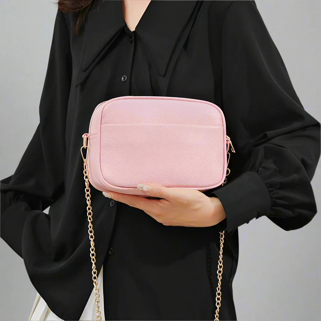 Leather Messenger Bag - A Sleek Choice for Everyday Essentials